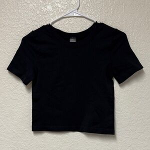 DYNAMIC Black Cropped T-Shirt